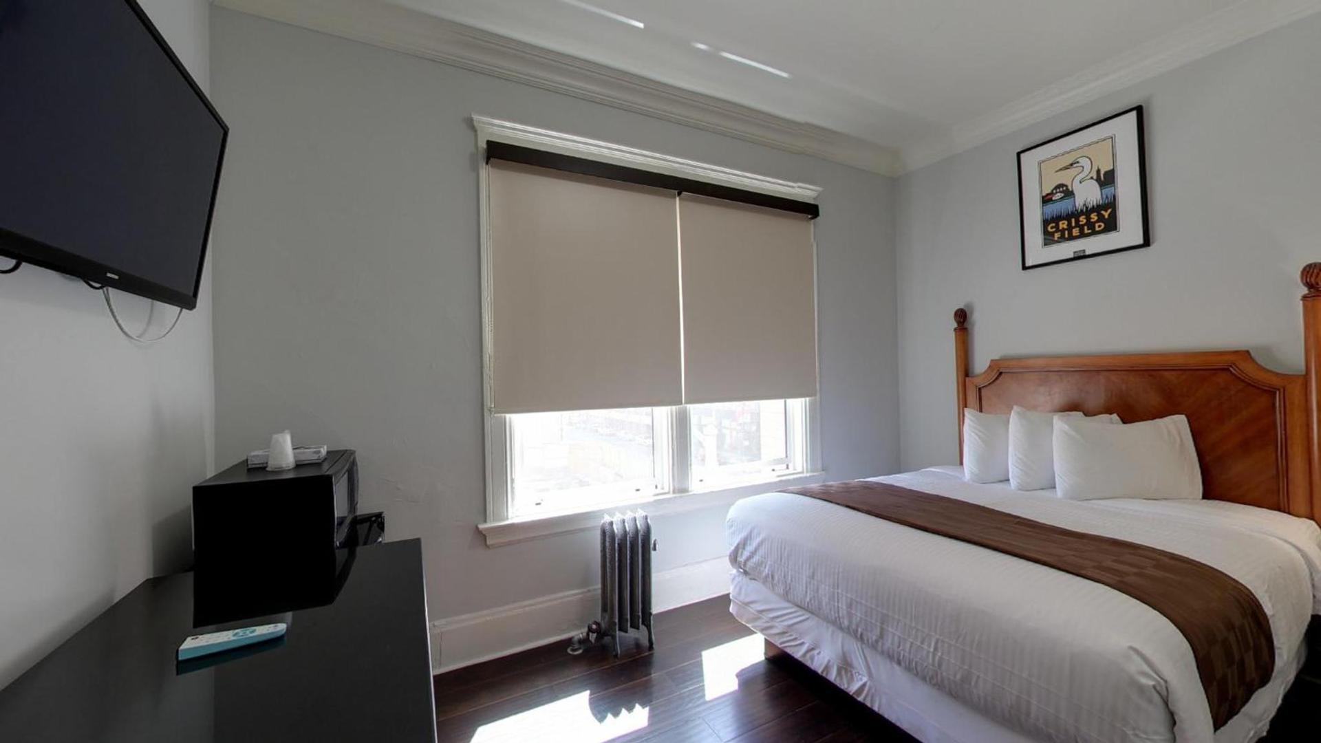 Warfield Hotel photo 33