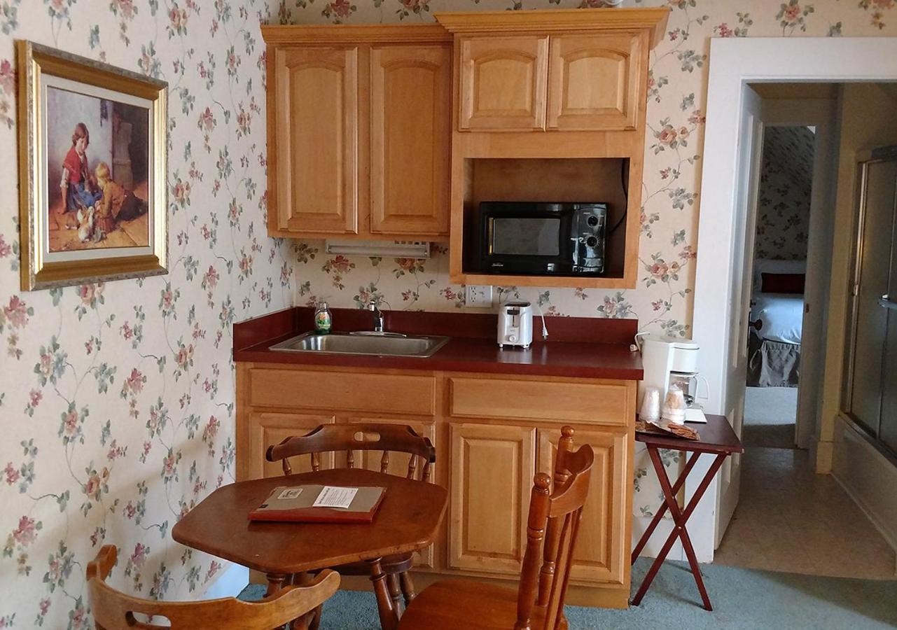 Thayers Inn photo 24