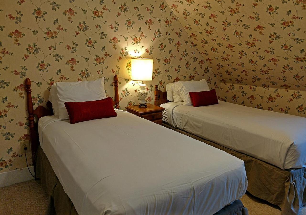 Thayers Inn photo 25