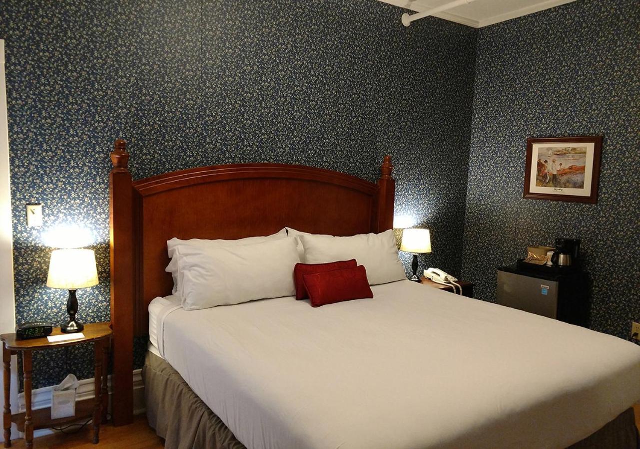 Thayers Inn photo 22