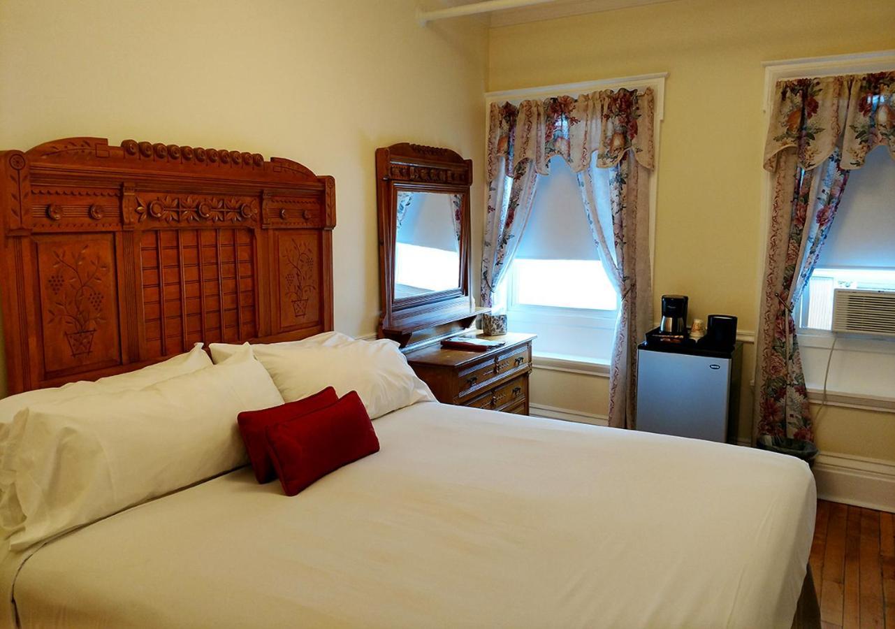Thayers Inn photo 21