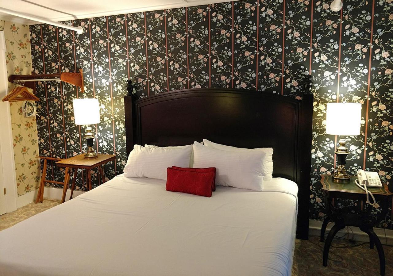 Thayers Inn photo 19