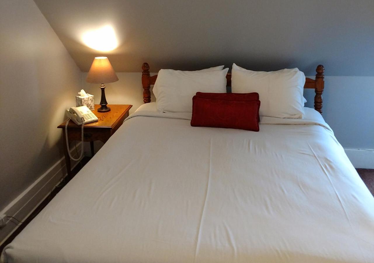 Thayers Inn photo 18