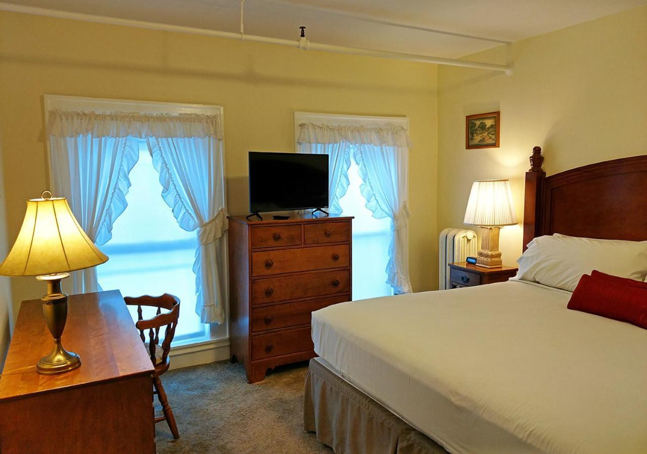 Thayers Inn photo 15