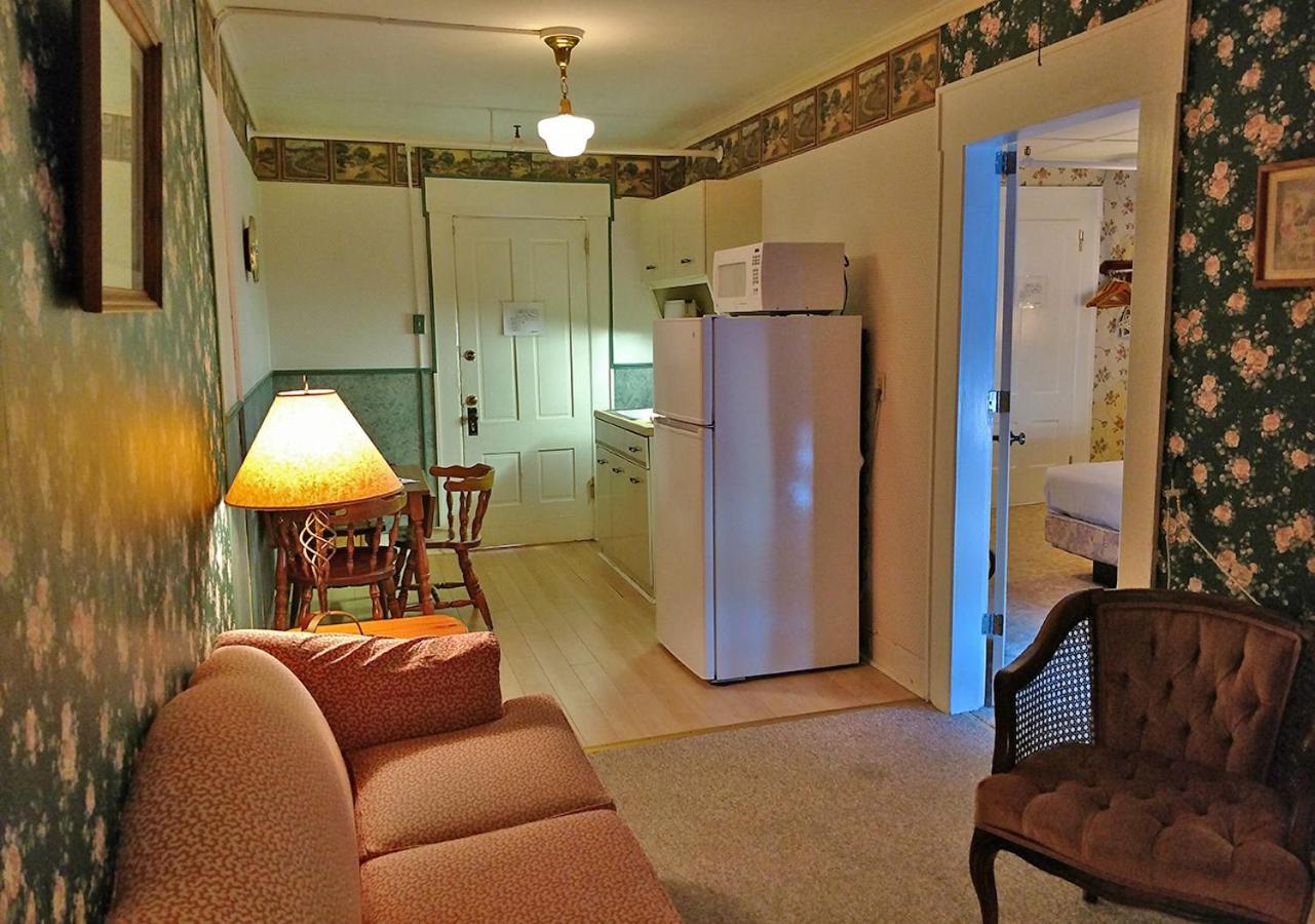Thayers Inn photo 14