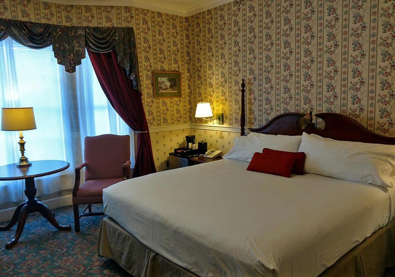 Thayers Inn photo 13