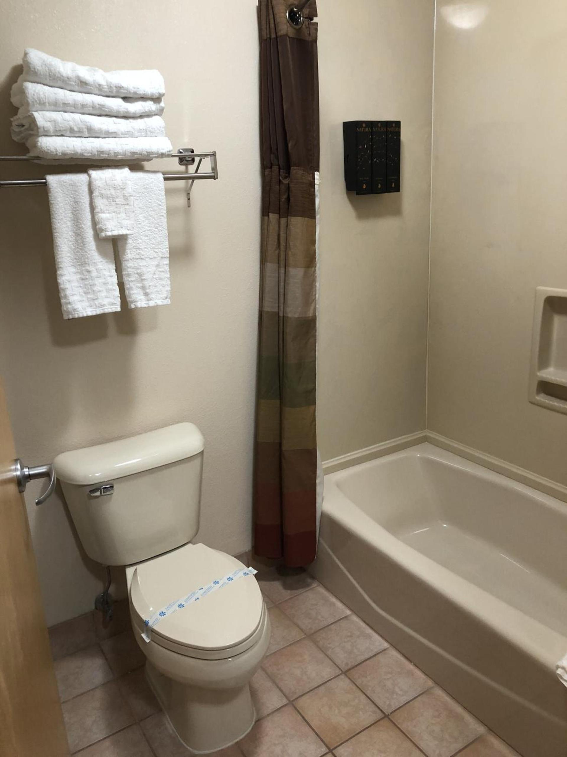 Best Western Dallas Inn & Suites photo 23