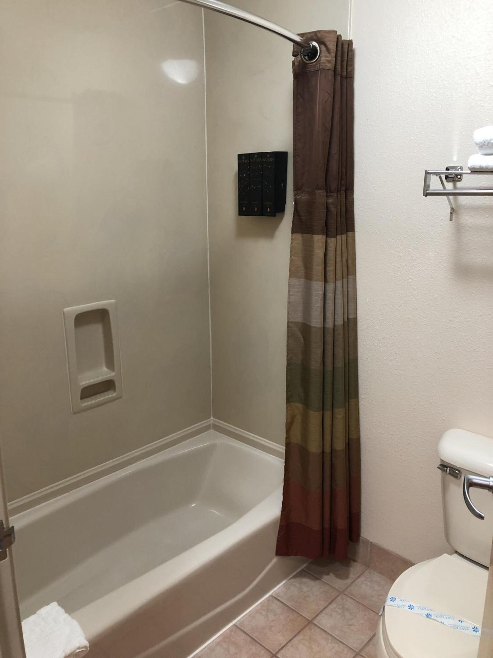 Best Western Dallas Inn & Suites photo 25
