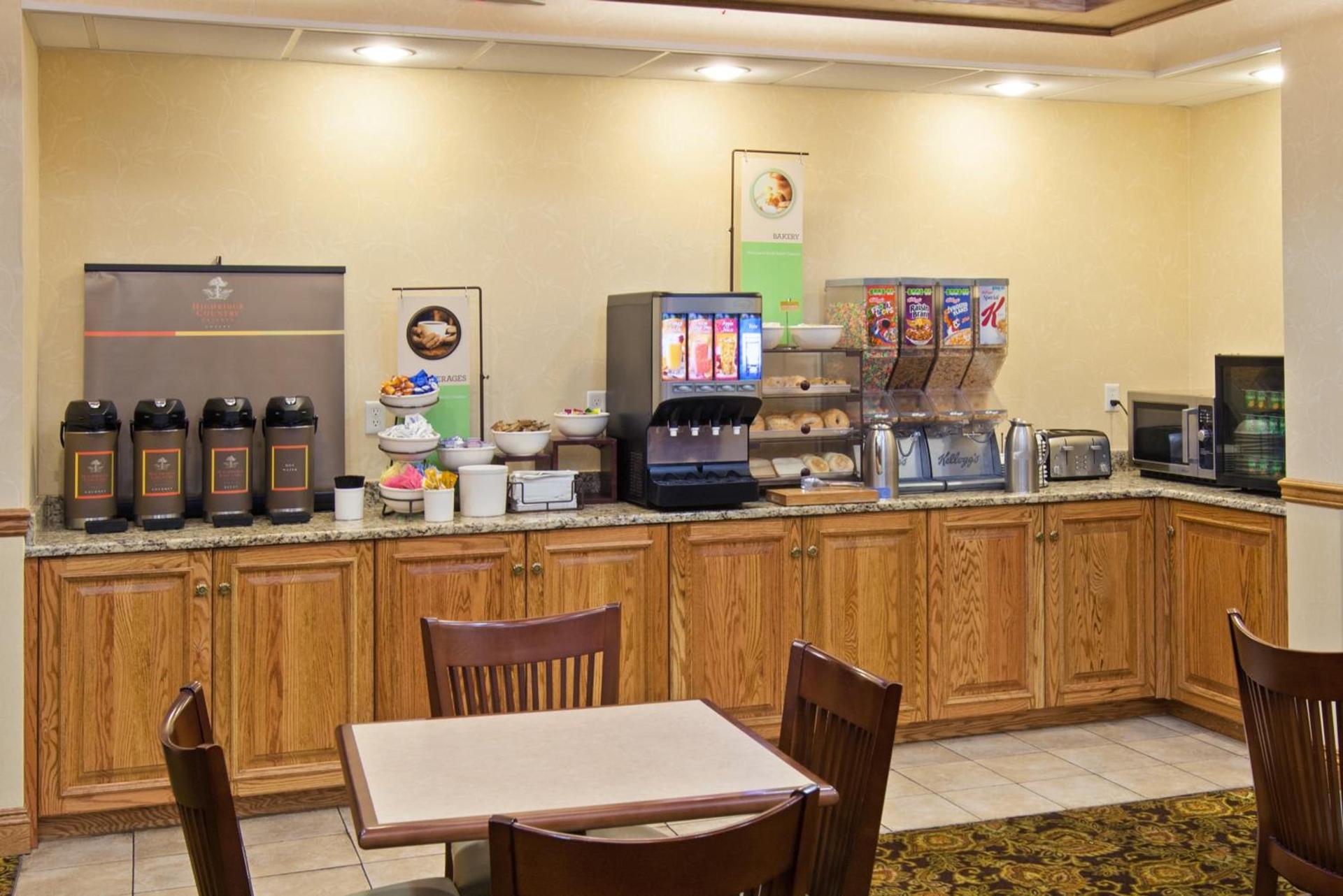 Quality Inn & Suites photo 35