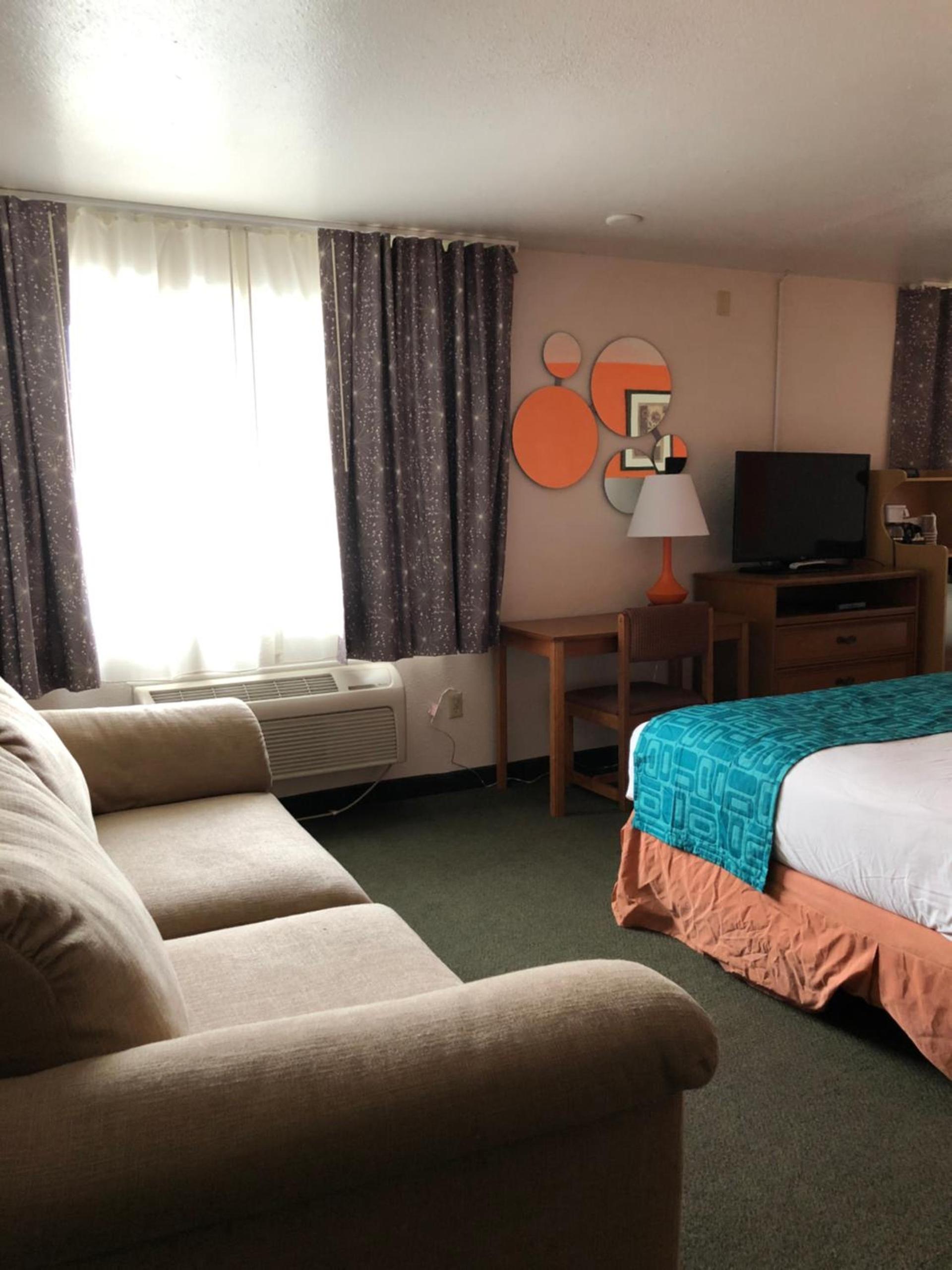 Howard Johnson by Wyndham Salem photo 24