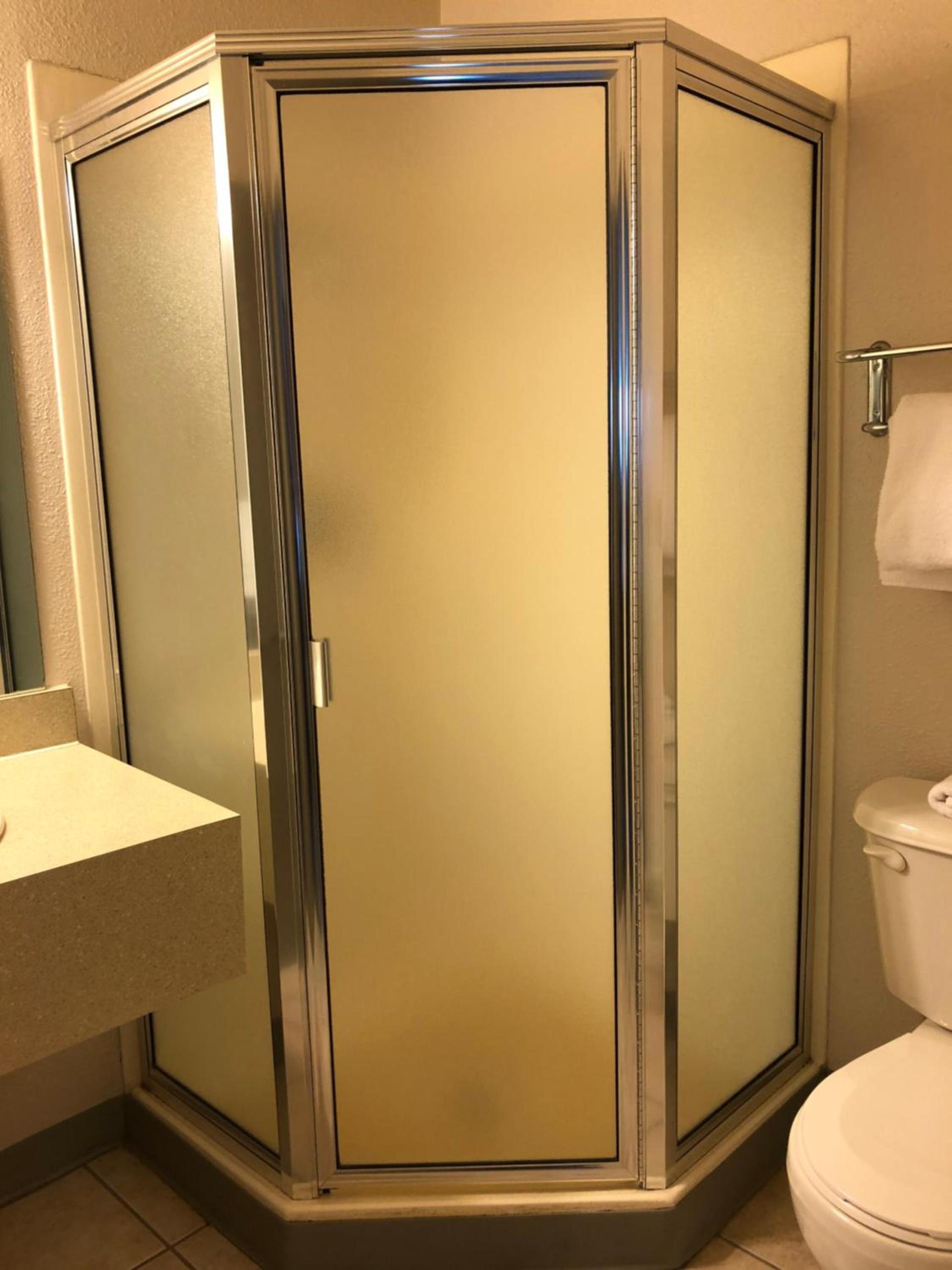 Howard Johnson by Wyndham Salem photo 37
