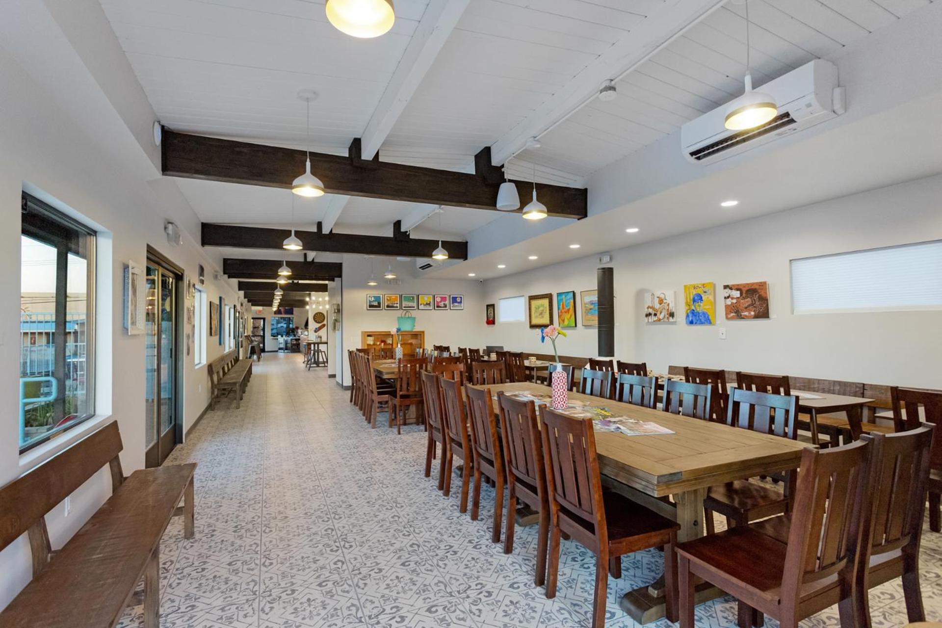 Hotel McCoy Tucson - Art, Coffee, Beer, Wine, Pool photo 9