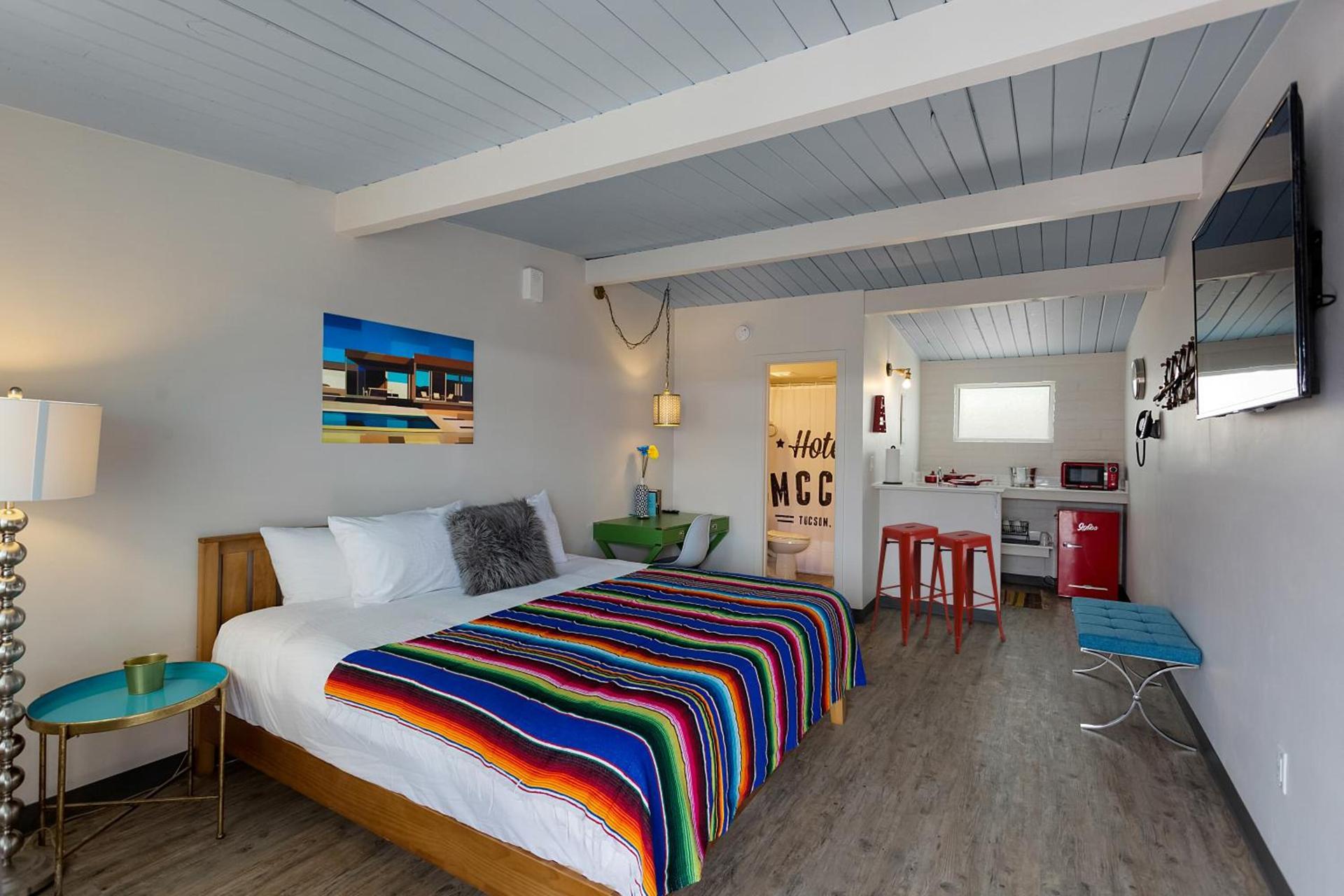 Hotel McCoy Tucson - Art, Coffee, Beer, Wine, Pool photo 61