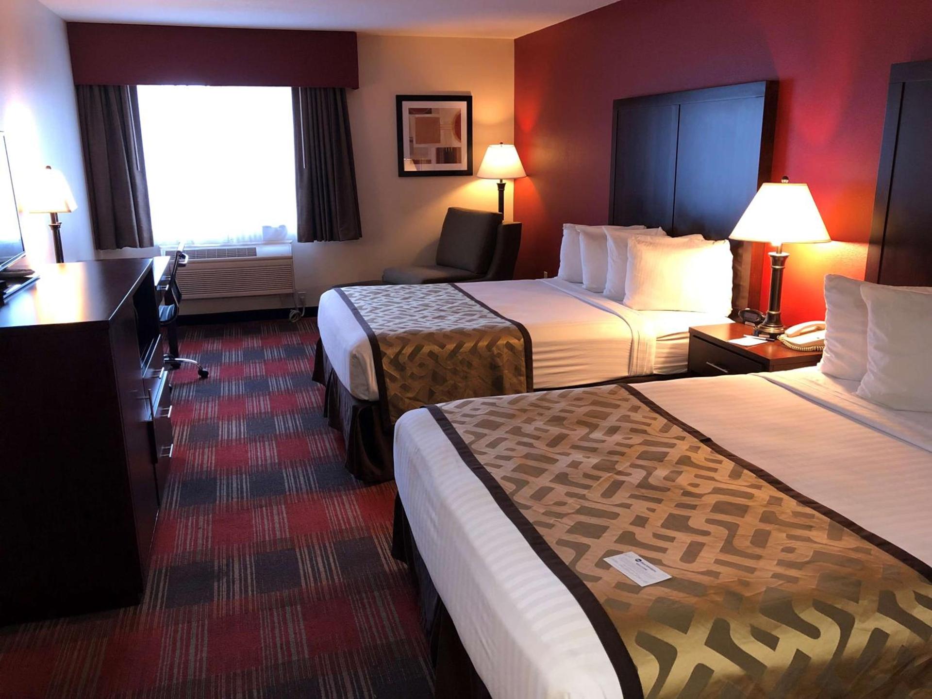 Best Western Dallas Inn & Suites photo 5