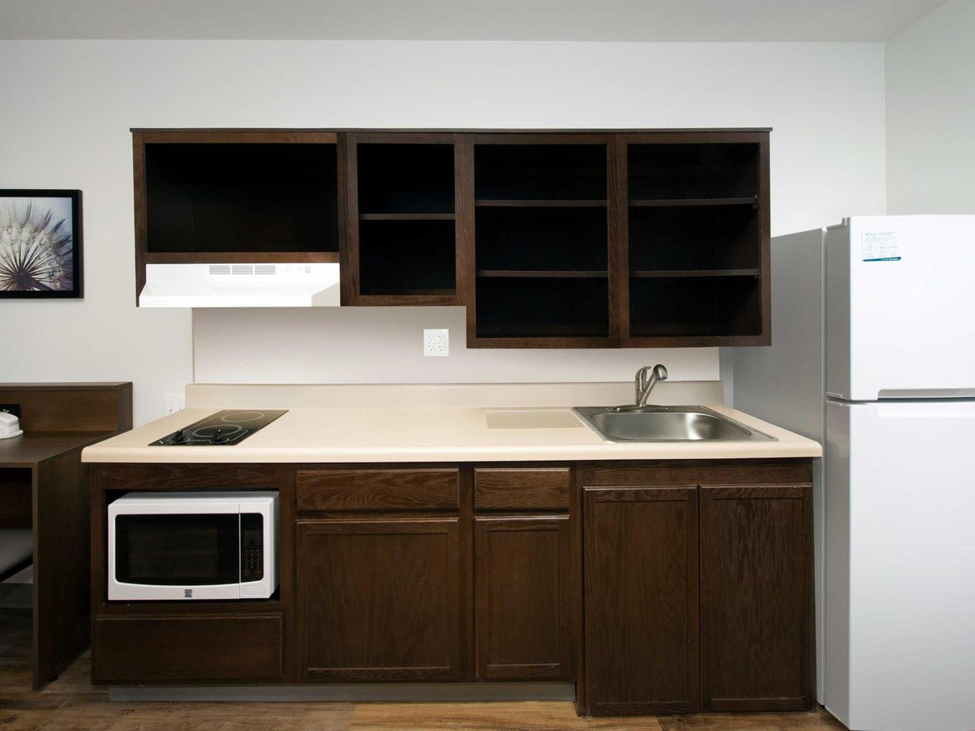 WoodSpring Suites Fargo North Near NDSU photo 6