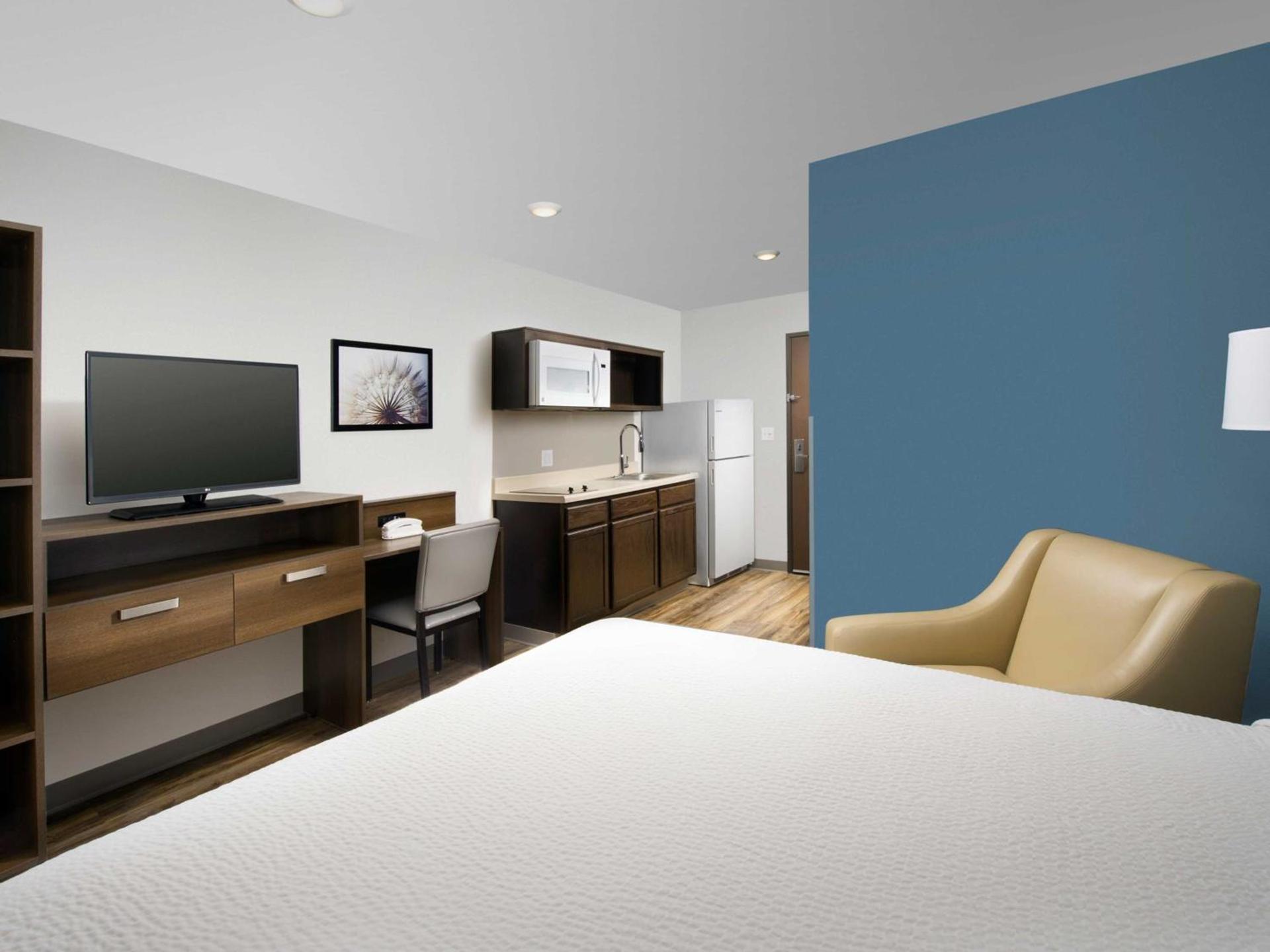 WoodSpring Suites Fargo North Near NDSU photo 24