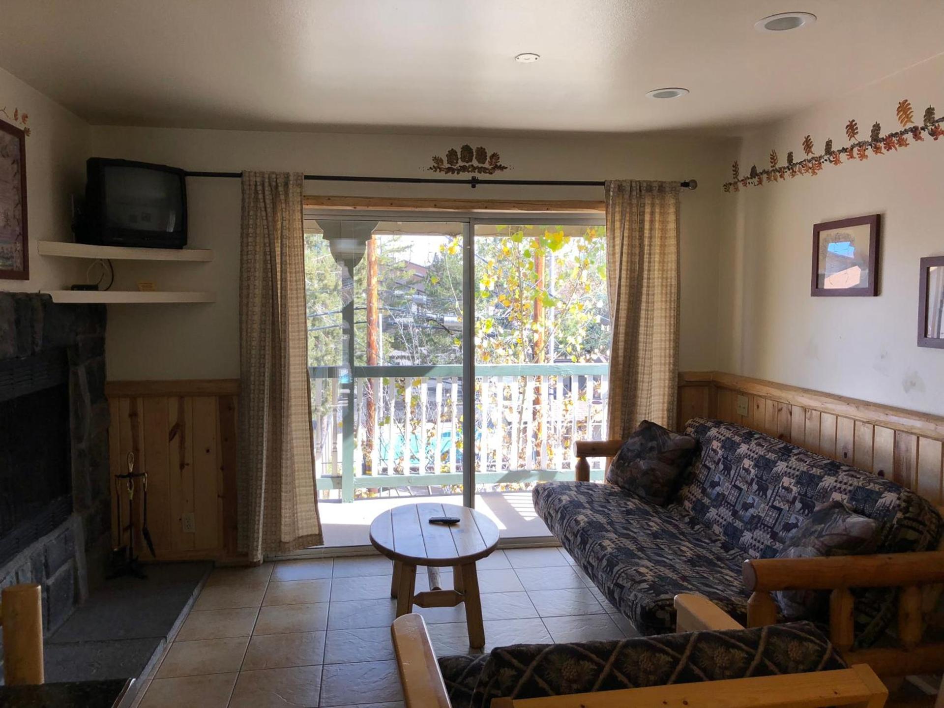 Fireside Lodge photo 34