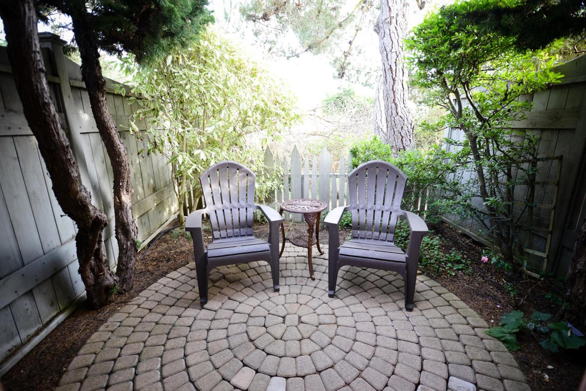 Sea Otter Inn photo 43