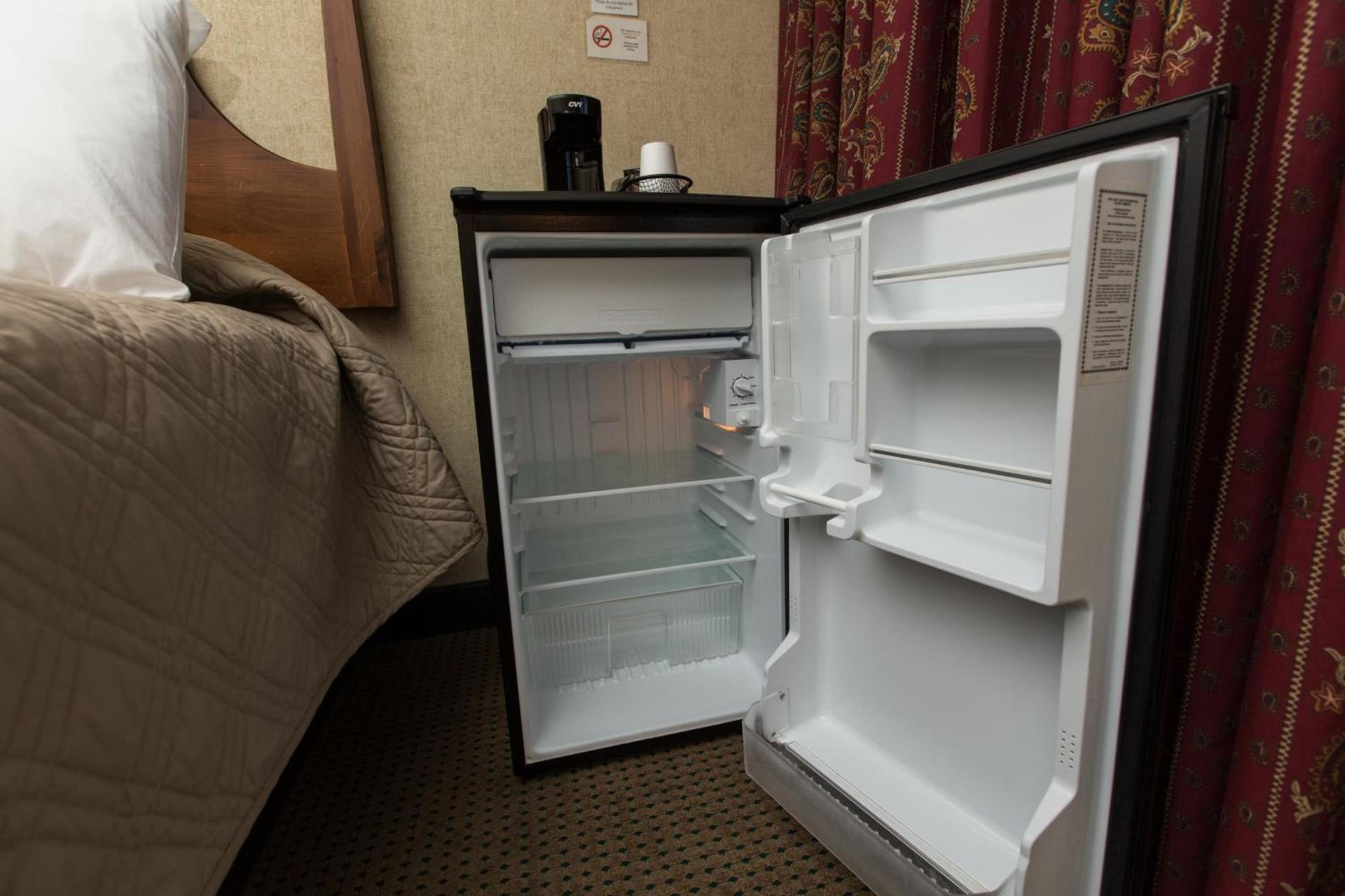 Commodores Inn photo 56