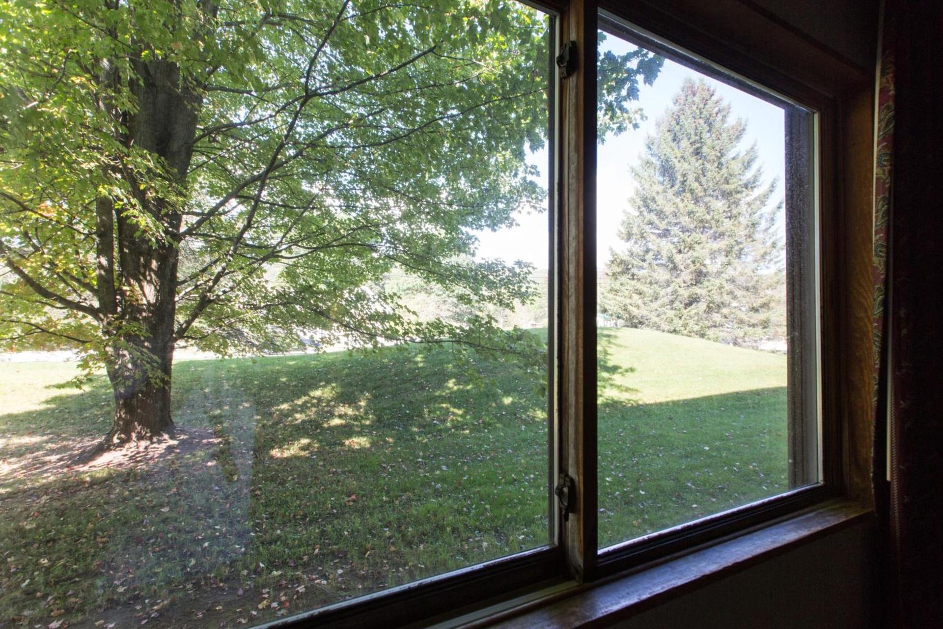 Commodores Inn photo 14