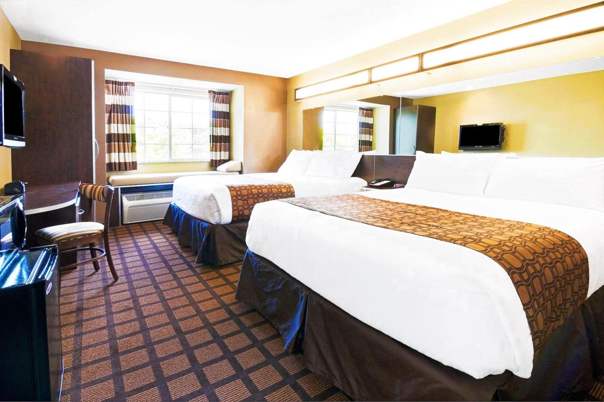 Microtel Inn & Suites by Wyndham Macon photo 31
