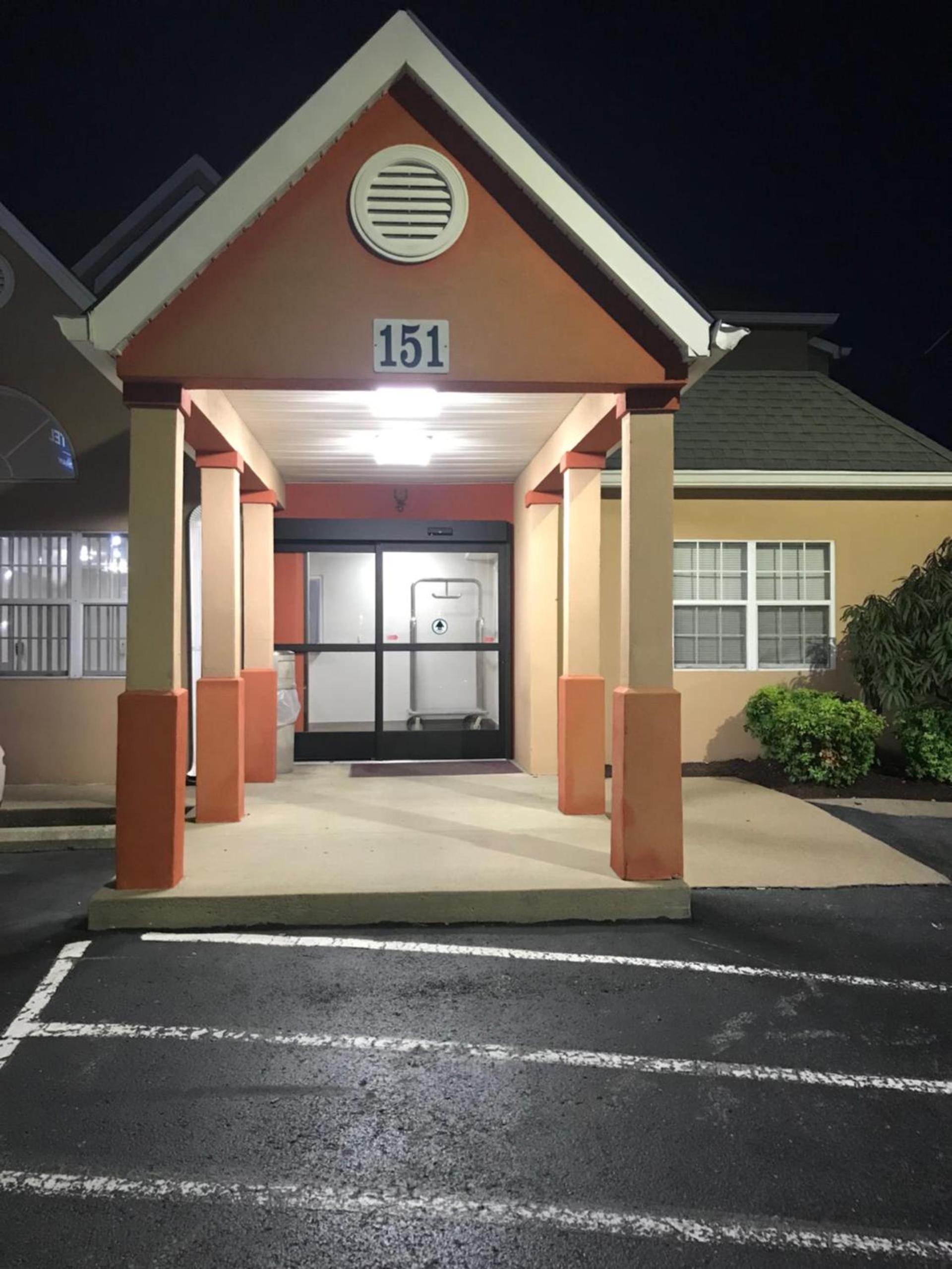 Microtel Inn by Wyndham - Murfreesboro photo 16
