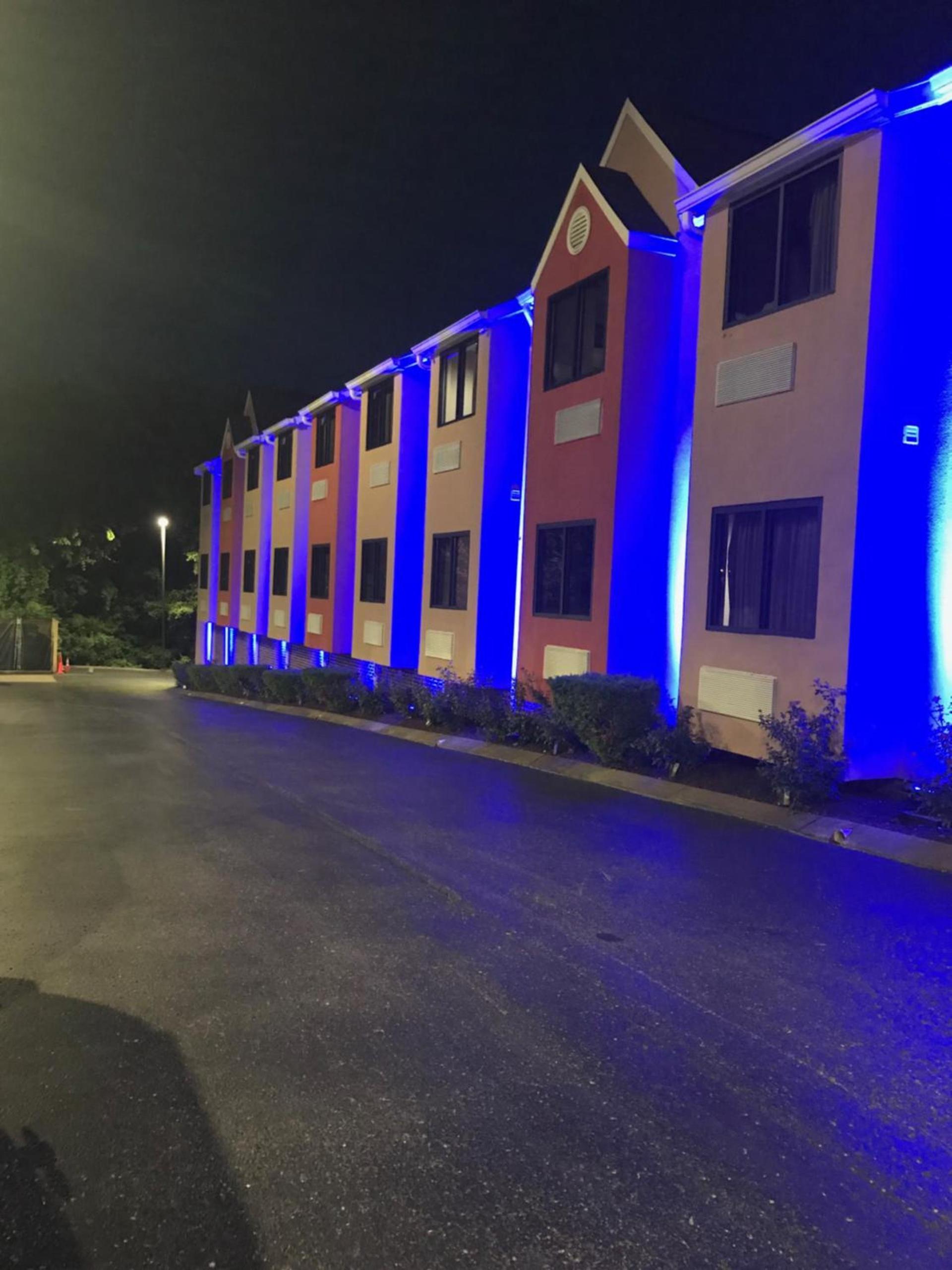 Microtel Inn by Wyndham - Murfreesboro photo 21