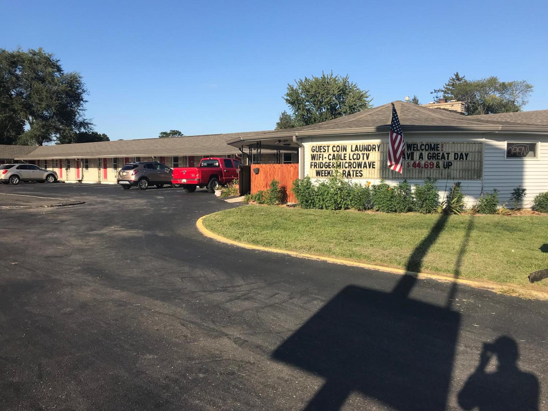 Cooper Motel Tuscola photo 5