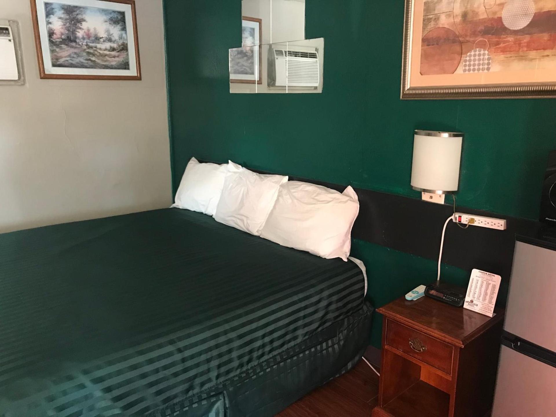 Cooper Motel Tuscola photo 8