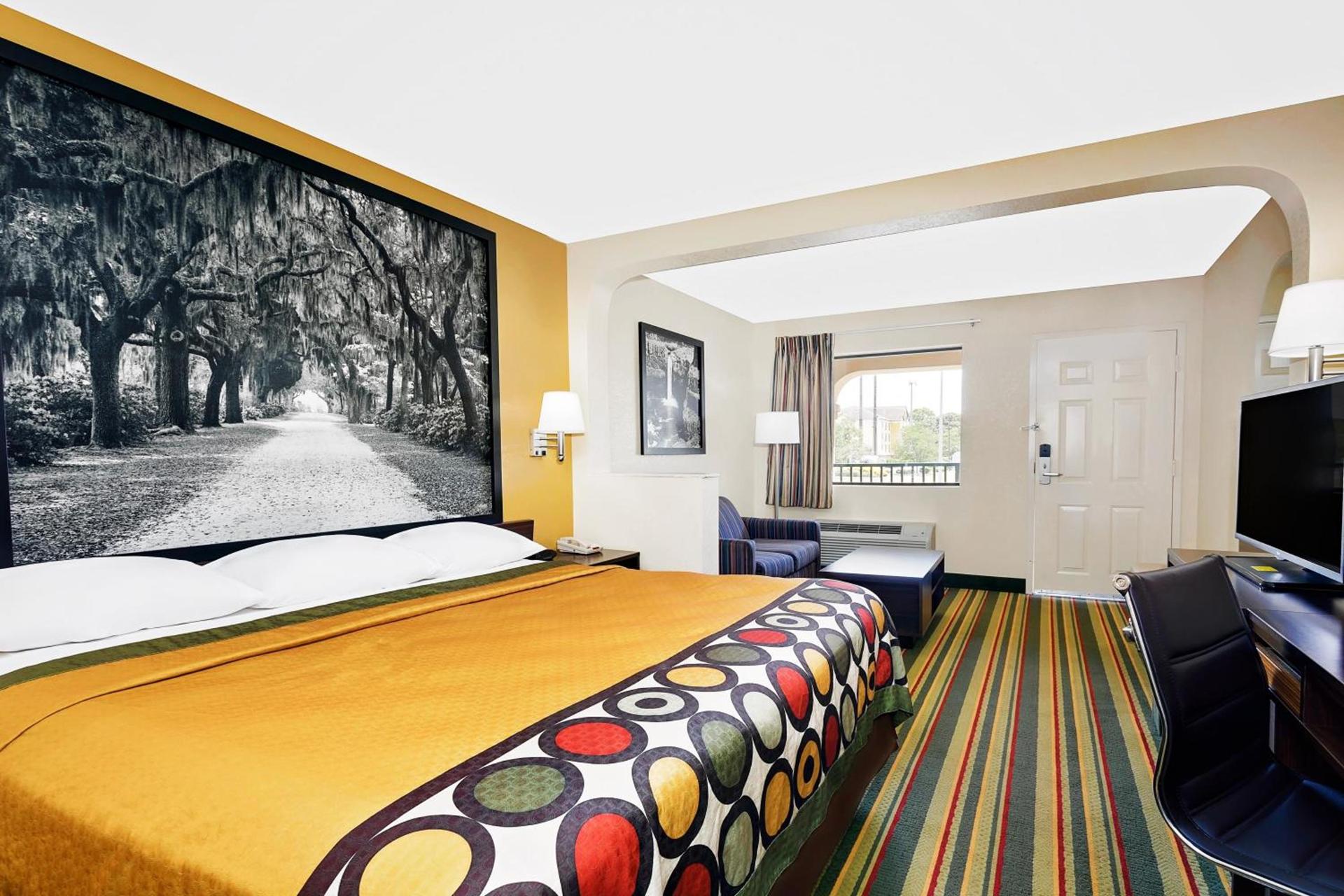 Super 8 by Wyndham Byron/South Macon photo 20