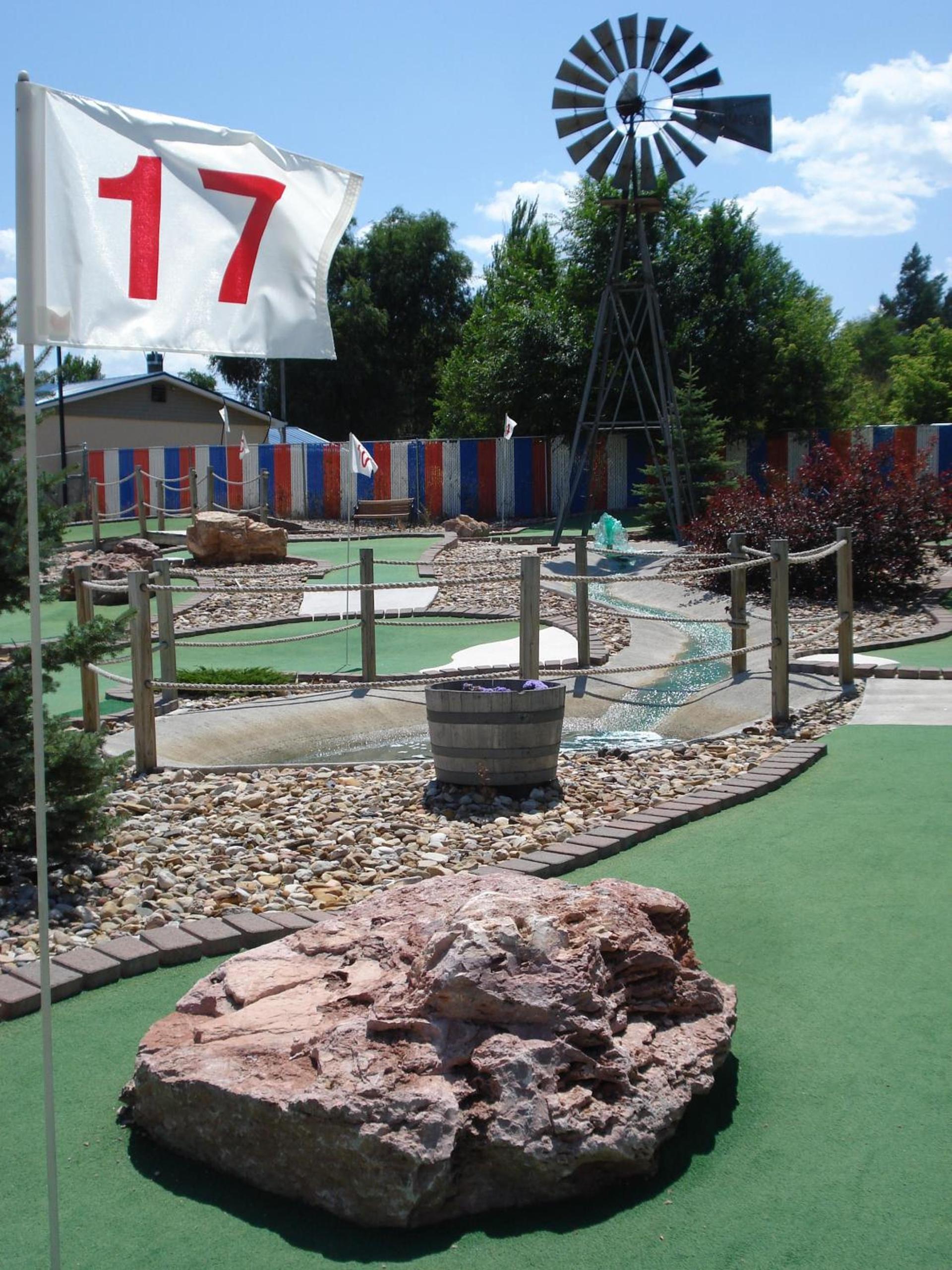 Hills Inn photo 30