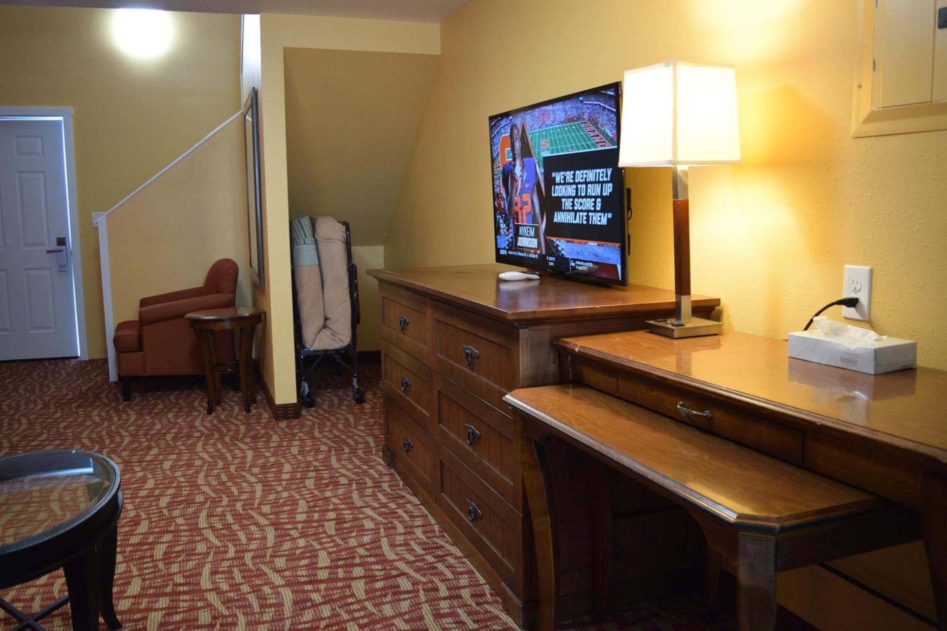 Dew Drop Inn photo 43