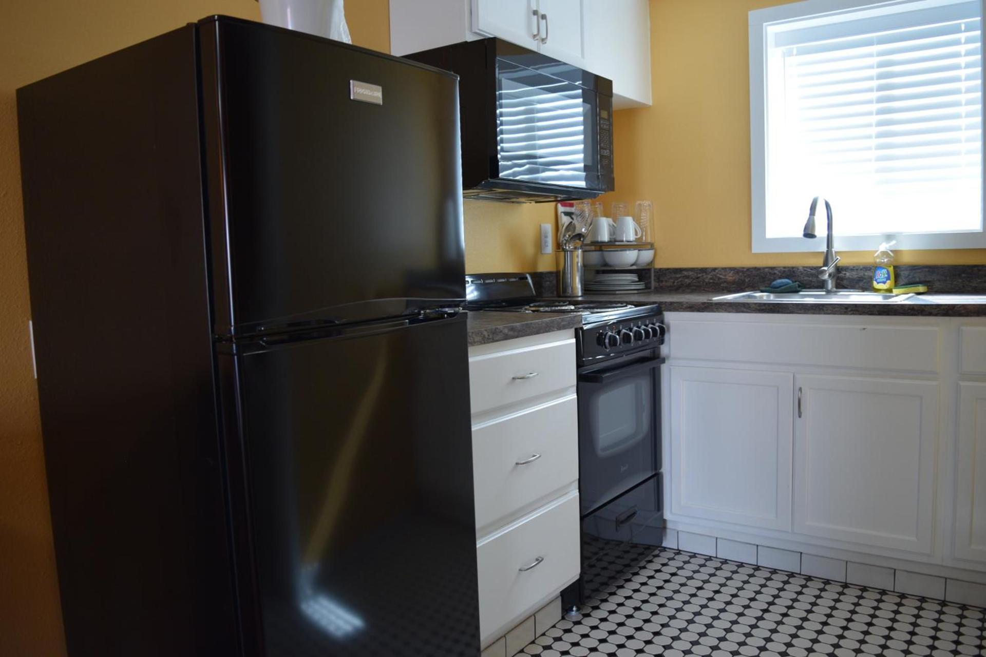 Dew Drop Inn photo 67