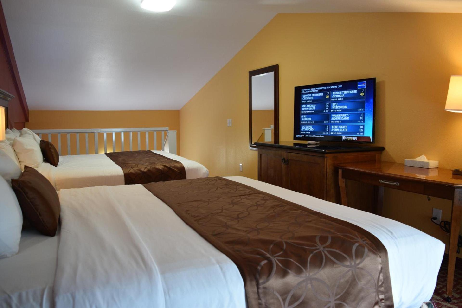 Dew Drop Inn photo 50