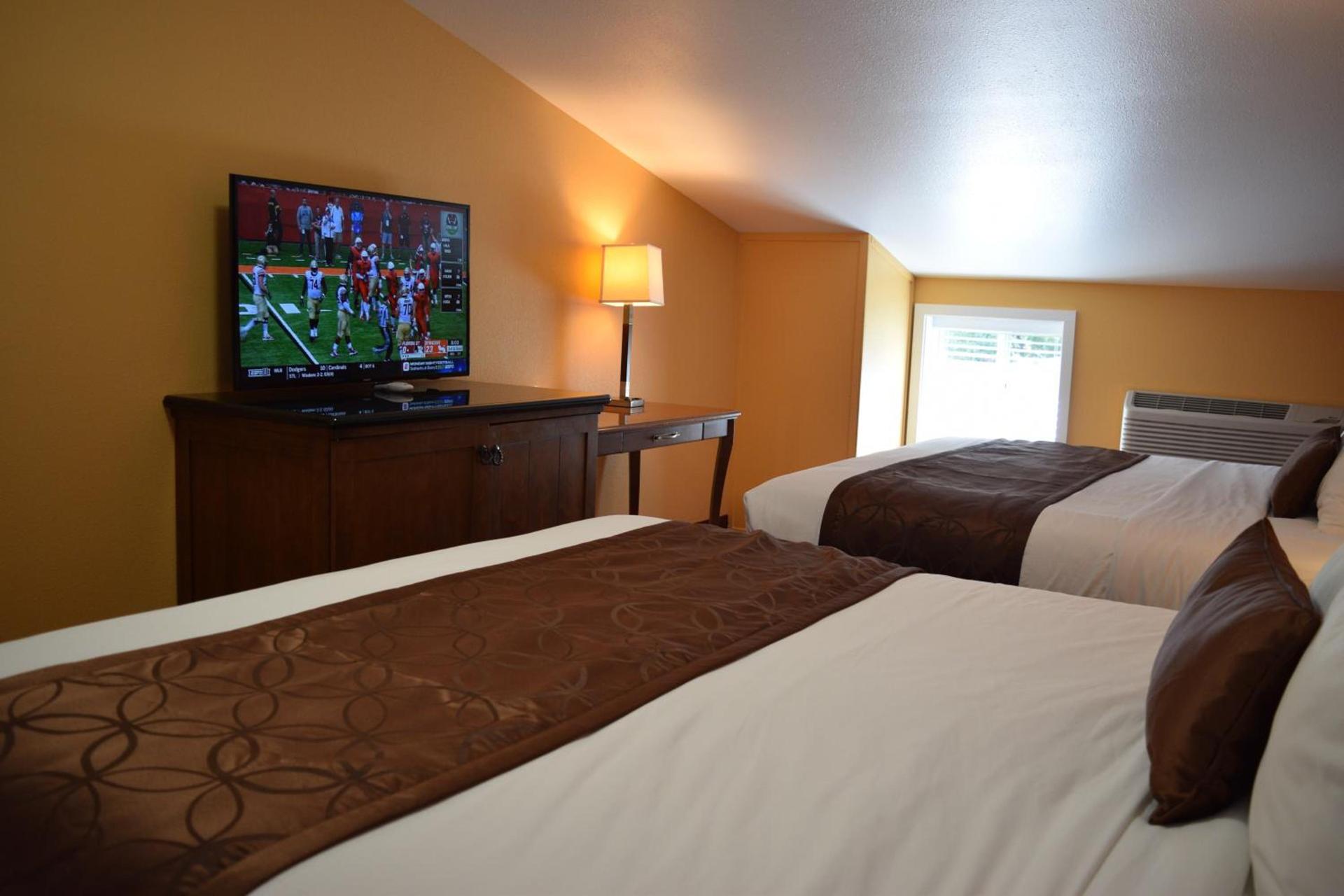 Dew Drop Inn photo 72