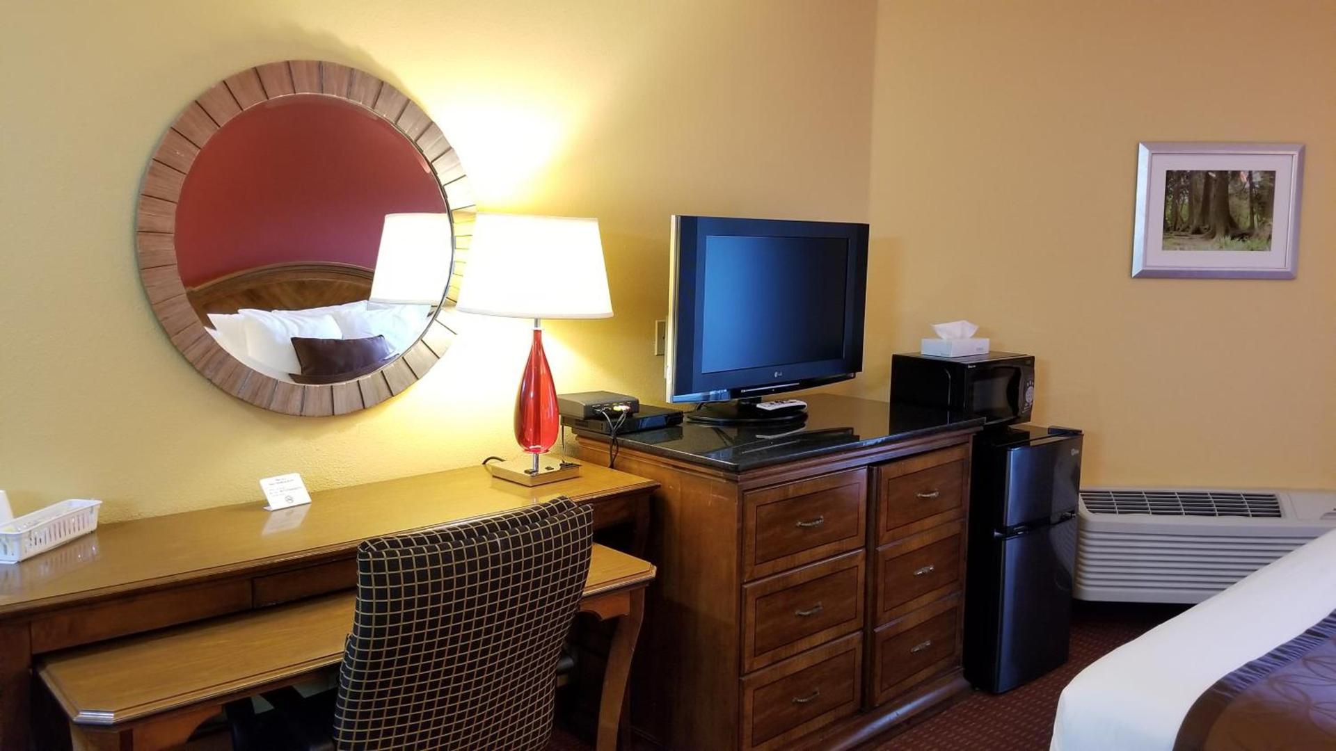Dew Drop Inn photo 22