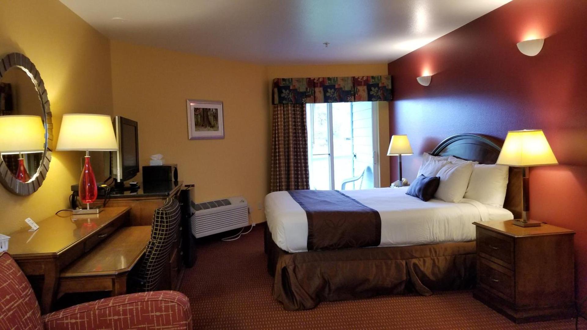 Dew Drop Inn photo 25