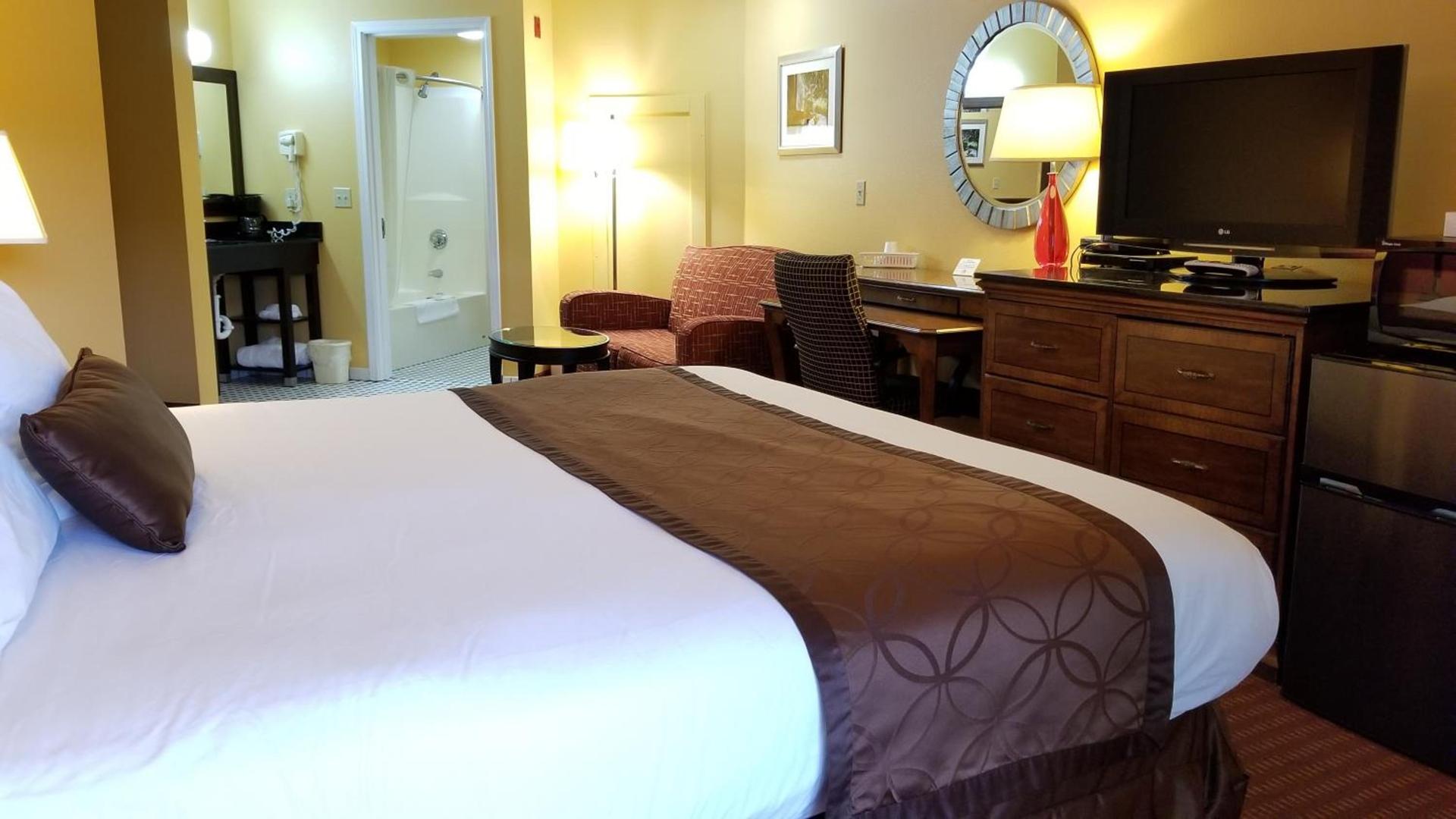 Dew Drop Inn photo 36