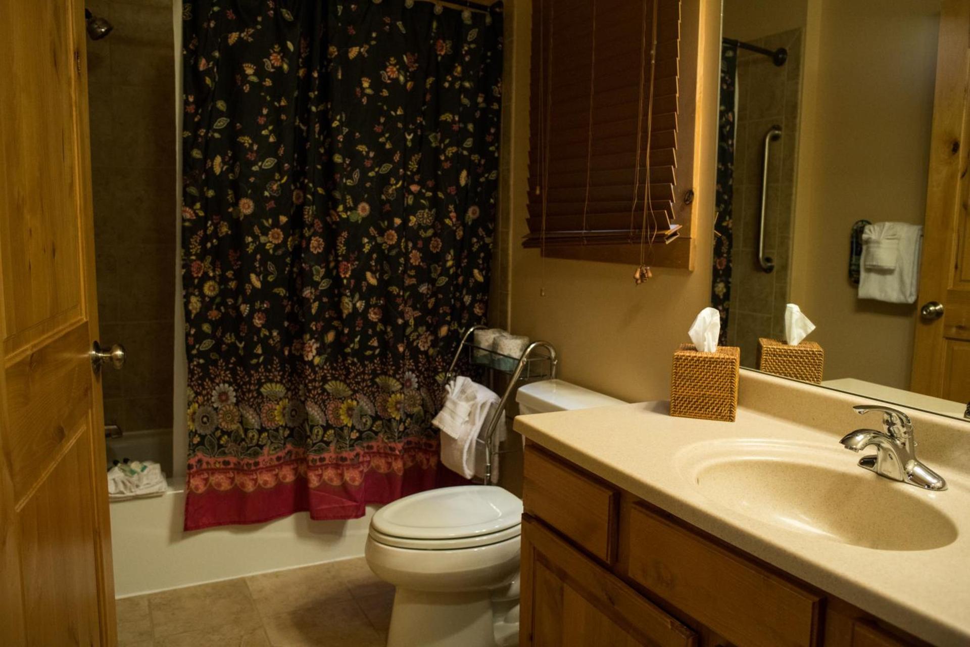 Silver Moon Inn photo 84