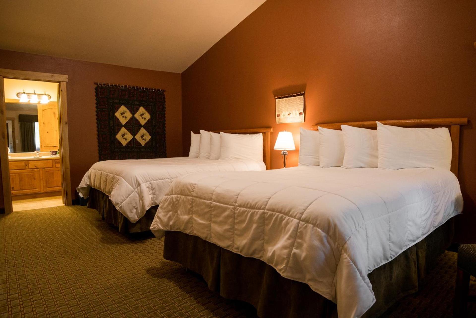 Silver Moon Inn photo 71