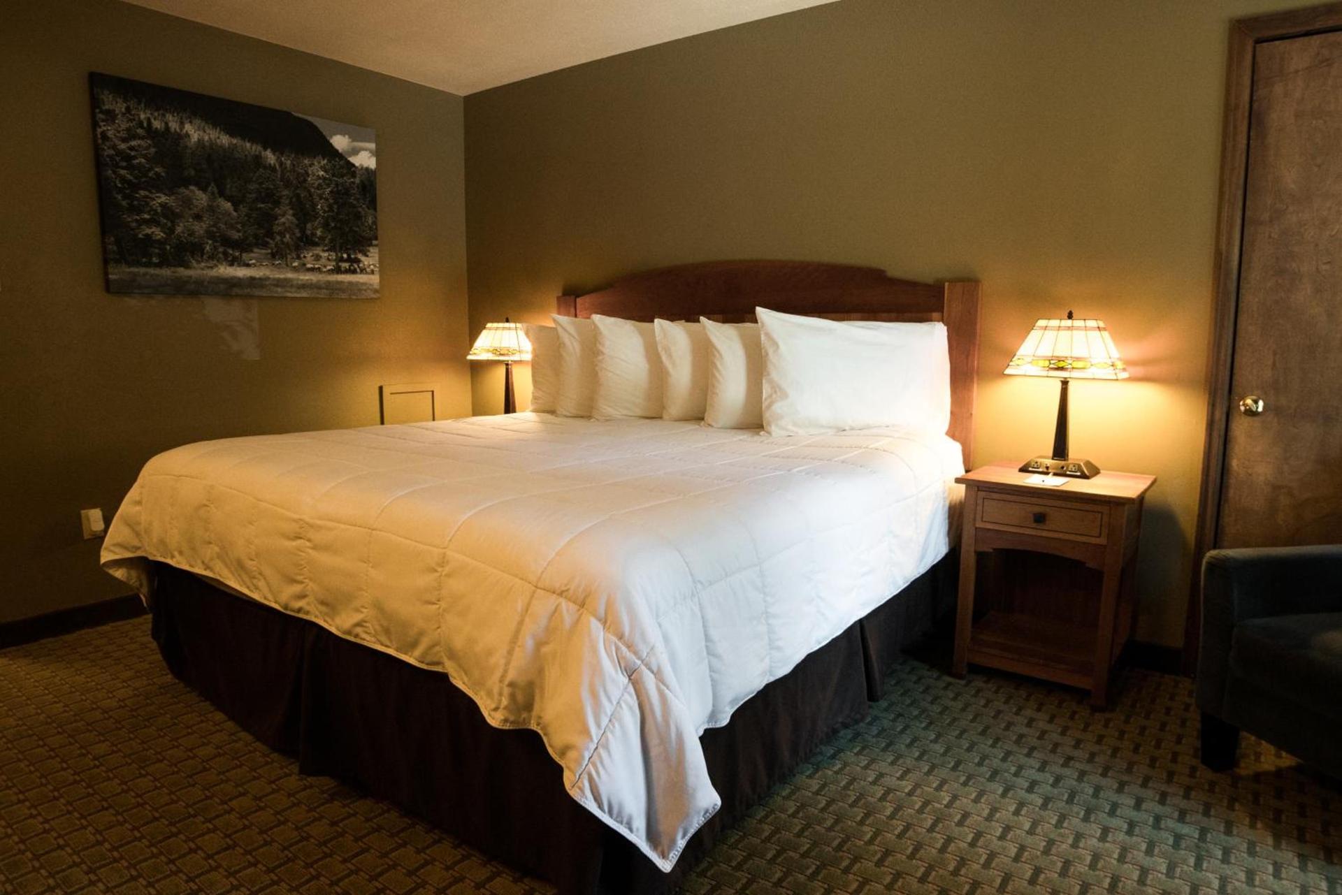 Silver Moon Inn photo 19