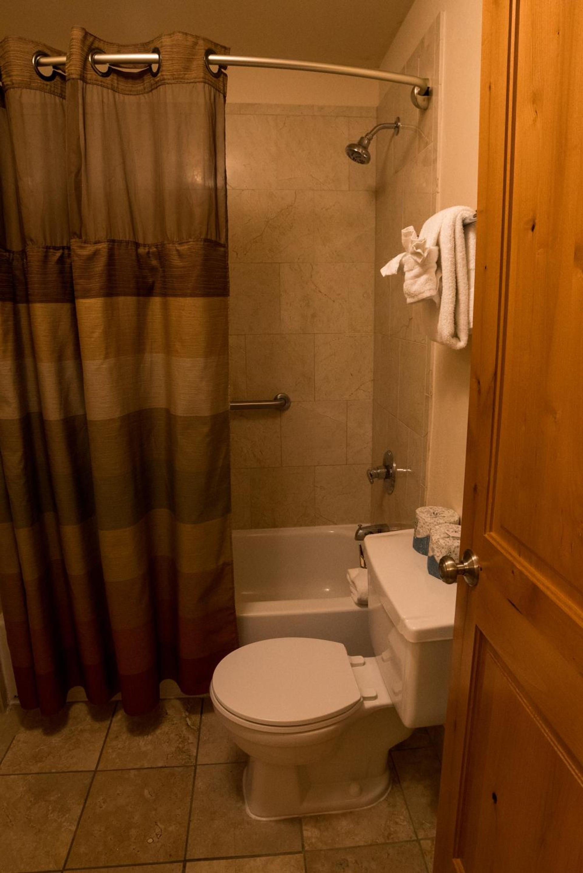 Silver Moon Inn photo 69