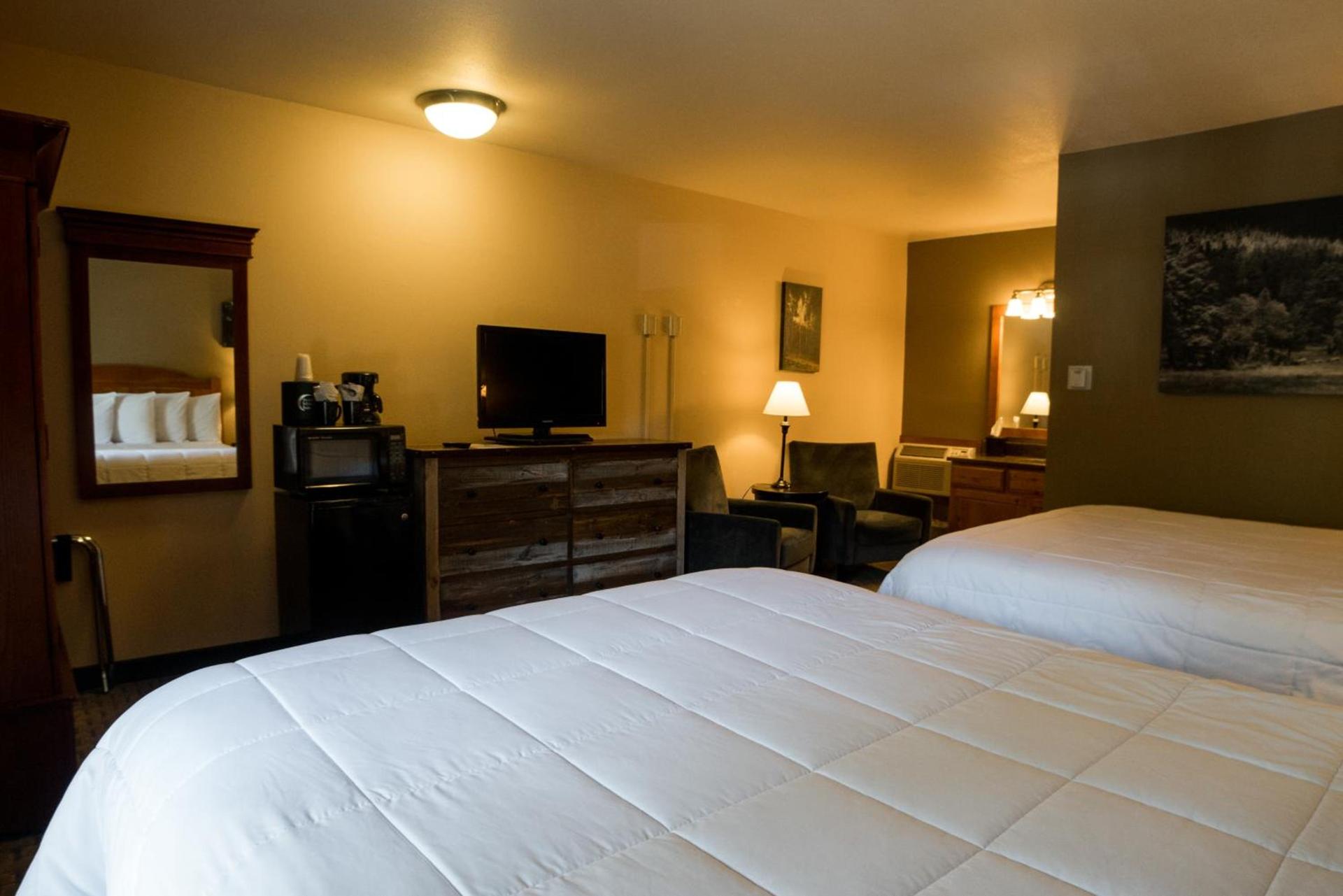 Silver Moon Inn photo 64