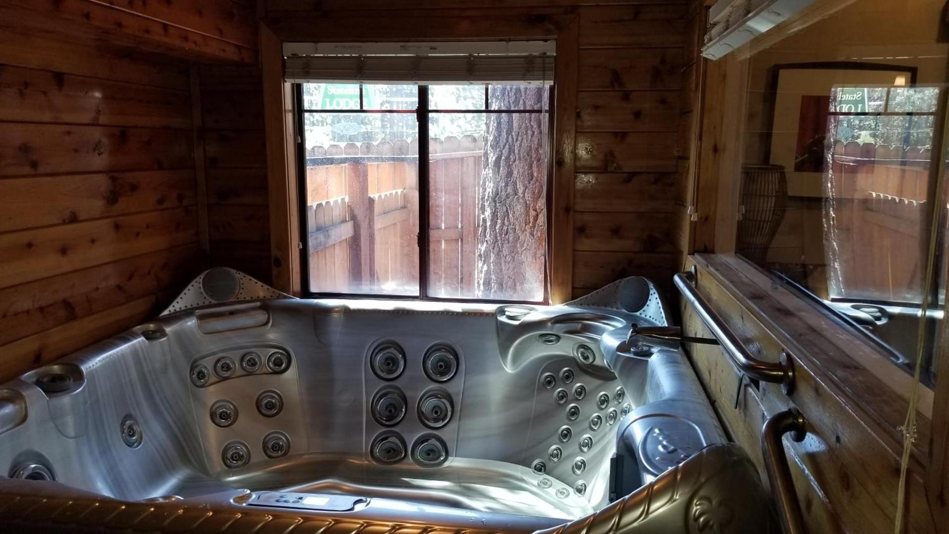 Gondola Lodge with Free Beach Voucher photo 15