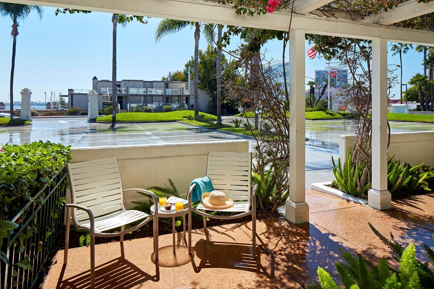 Glorietta Bay Inn photo 19