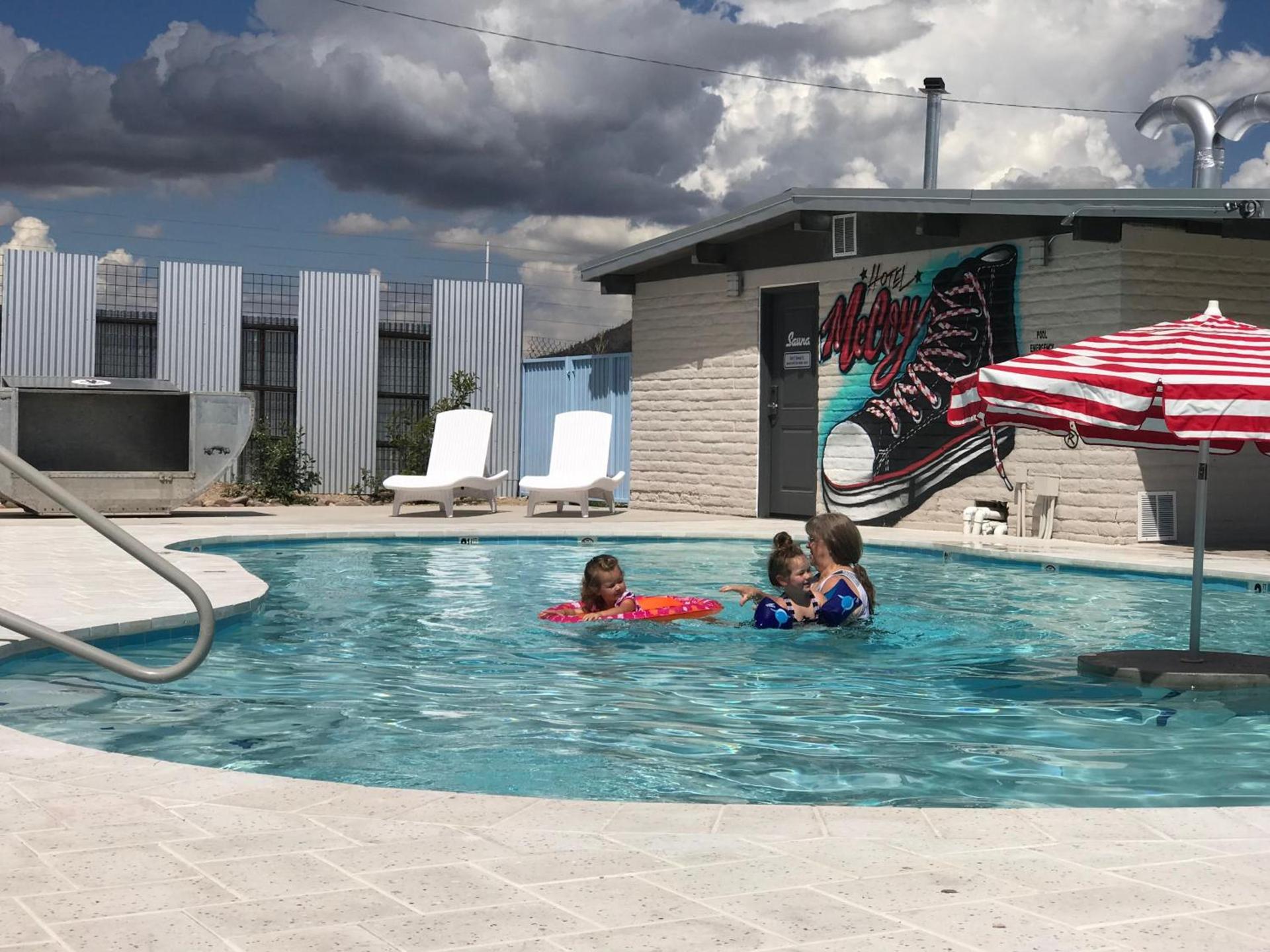 Hotel McCoy Tucson - Art, Coffee, Beer, Wine, Pool photo 43