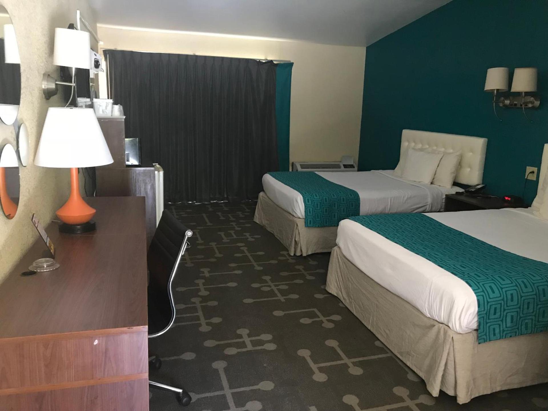 Howard Johnson by Wyndham Athens photo 24