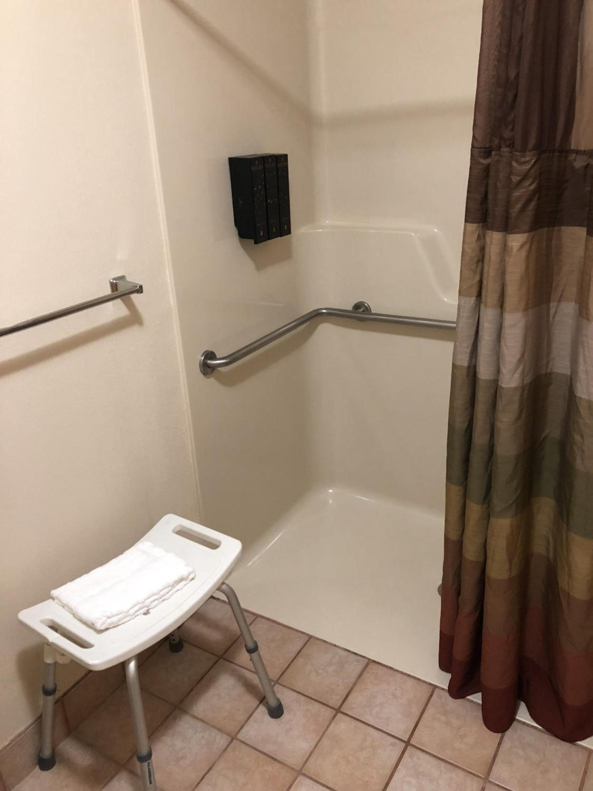 Best Western Dallas Inn & Suites photo 22