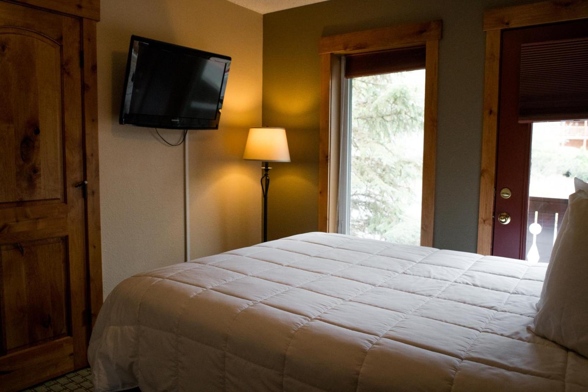 Silver Moon Inn photo 54