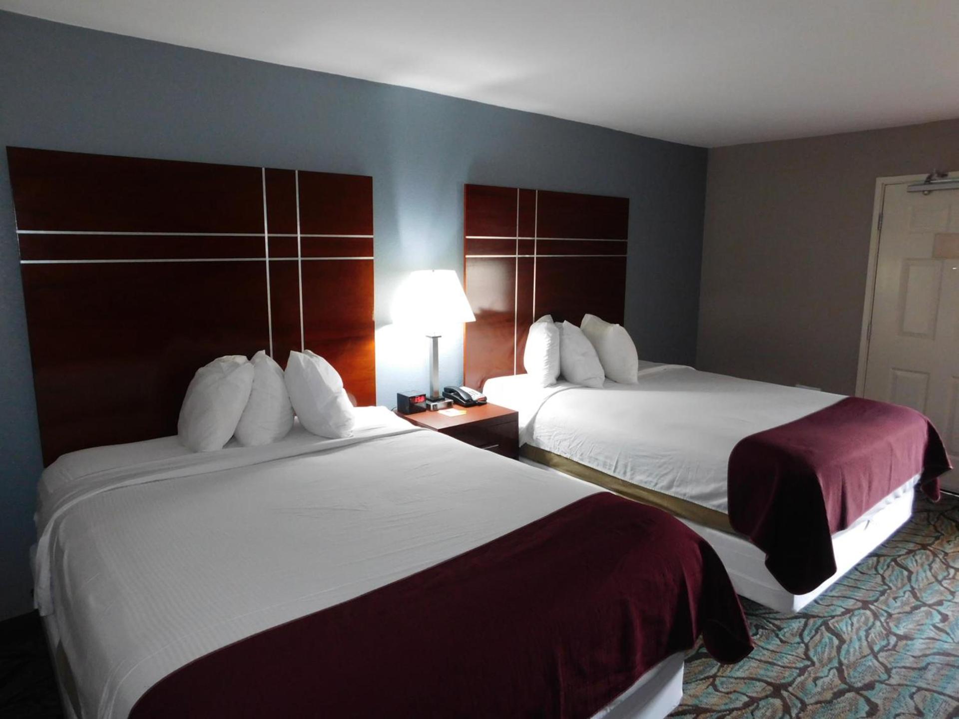 Days Inn by Wyndham West Des Moines - Clive photo 35